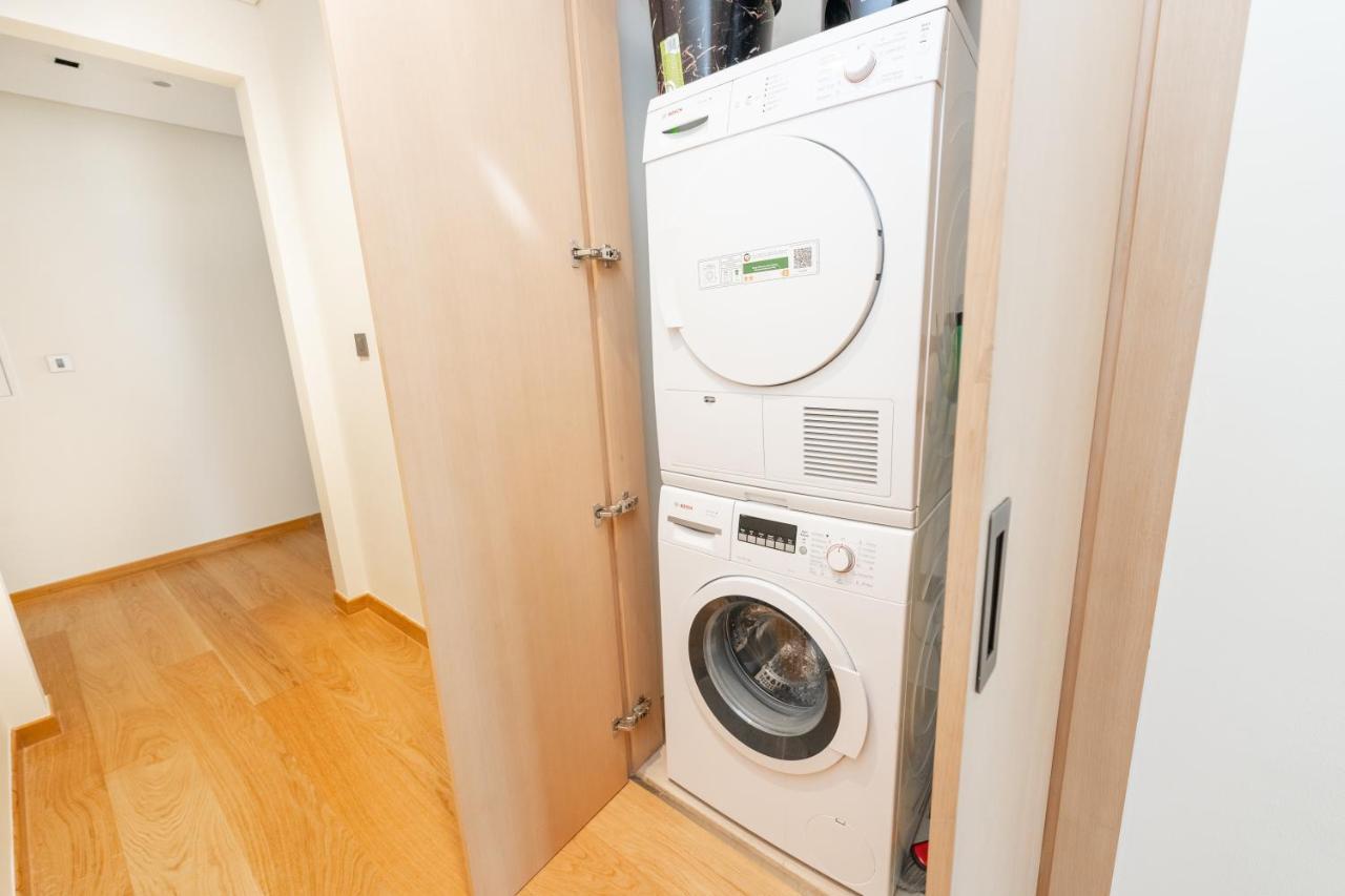 Fam Living - Rp Heights - 3 Mins Walk To Burj Khalifa & Dubai Mall Downtown Dubaï Extérieur photo